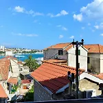 Golden Bed & Breakfast 3*