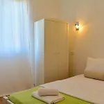 Golden Bed & Breakfast 3*