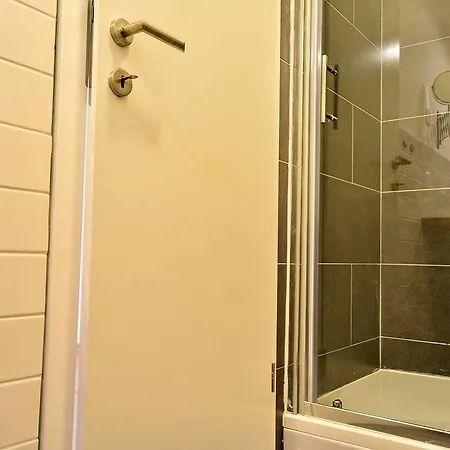 Bed & Breakfast Golden B&B