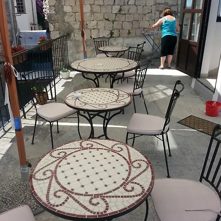 krevet i doručak Golden B&B