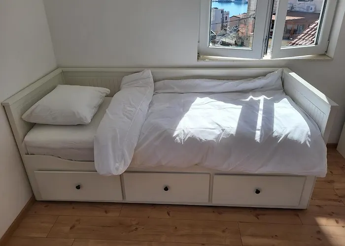 Golden B&B Split