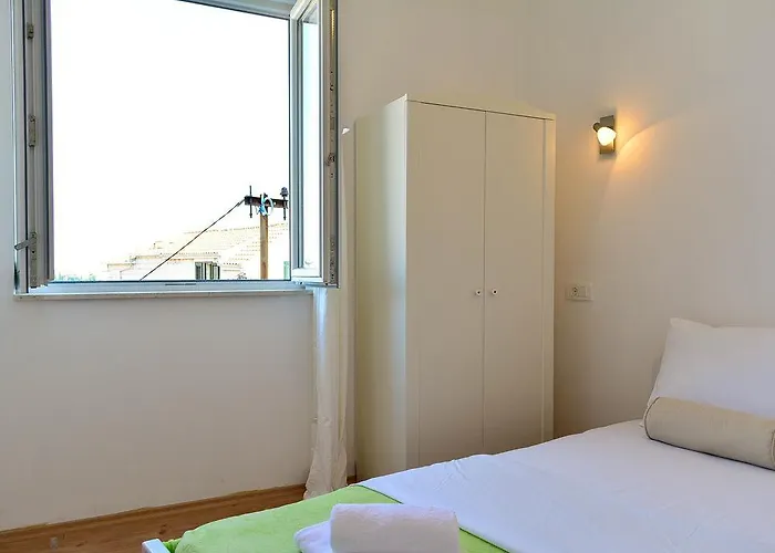 krevet i doručak Golden B&B 3*