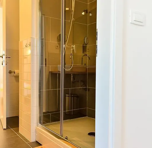 krevet i doručak Golden B&B
