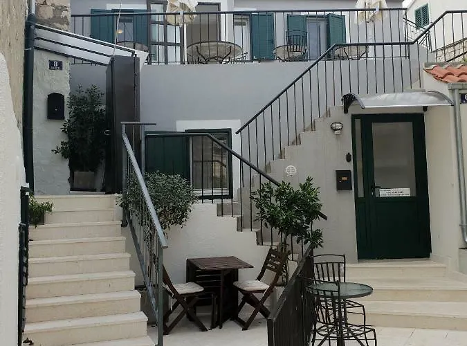 krevet i doručak Golden B&B 3*