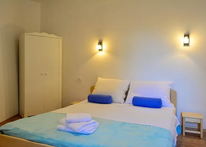 Golden Bed and Breakfast 3*